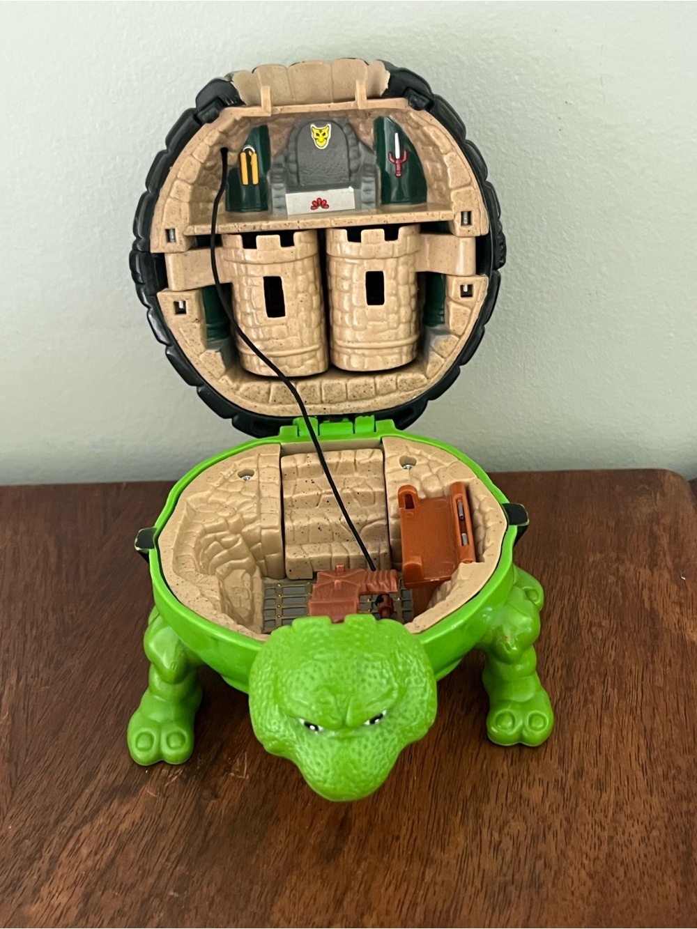 TMNT 1994 Raphael Mini Mutant Playset Feudal Castle Action Figure Set no dolls